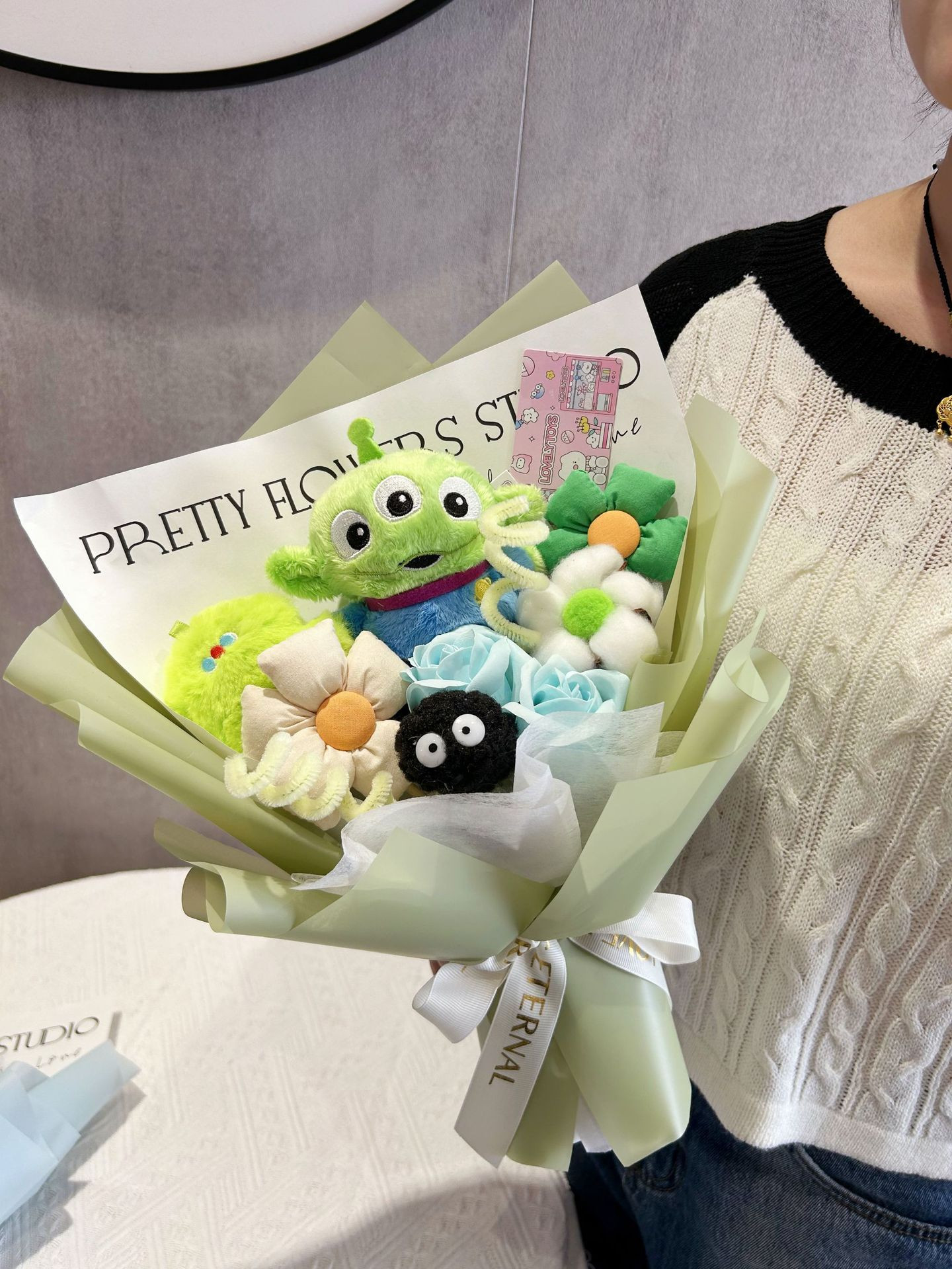 Toy Story Green Alien Soft Plush Flower Bouquet Graduation Mother's Day Gift 35cm 13.78inches