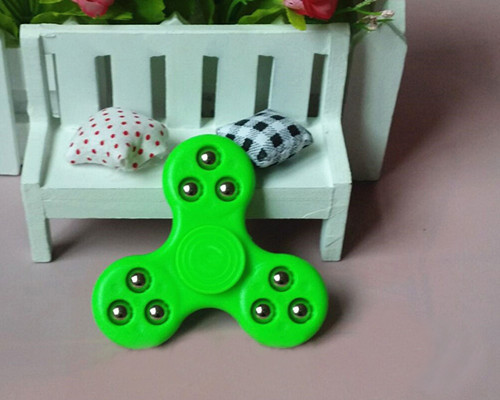 Plastic Ball Bearing Fidget Spinner, Long Spin
